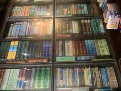 -钟书阁(松江泰晤士小镇店)