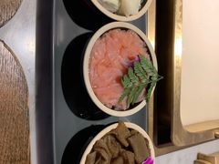 -尚尚仙·酸汤猪手·猪肚鸡火锅(华联万柳购物中心店)