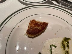 招牌蟹肉饼-Wolfgang’s Steakhouse 沃夫冈牛排馆(上海白玉兰广场店)