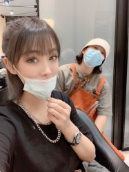 -HAIR CORNER