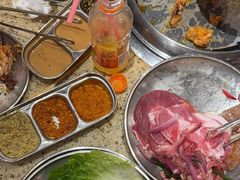 -姜胖胖韩式自助烤肉(光明万达店)