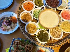 -包整·丝娃娃(一览甲秀楼风景店)