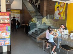 -麦当劳(得来速店)