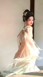 -一揽芳华汉服旗袍体验馆(拙政园店)