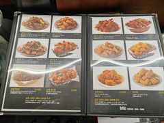 -BHC炸鸡(明洞总店)