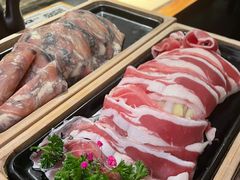 -湊湊火锅·茶憩(南京东路悦荟店)