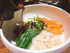 鸡丝凉米线-云海肴·汽锅鸡·云南菜(美罗城店)