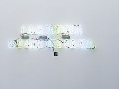 -UNI UNI(环亚凯瑟琳店)