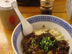 -沪西老弄堂面馆(定西路店)