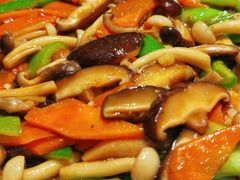 美味溜三菌-小胖私厨状元宴·东北私房菜馆