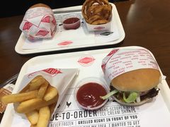 -FATBURGER 特富客汉堡(外交公寓店)