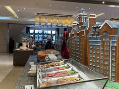 -天津京基皇冠假日酒店
