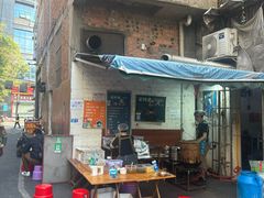 -梁阿婆廿年老牌扣肉糯米饭