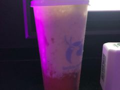 -瑞幸咖啡(岳家嘴地铁站店)