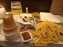 -麦当劳(中山大道中店)