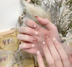 -悦指间美甲美睫
