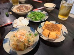 -Cuc Gach Quan Restaurant