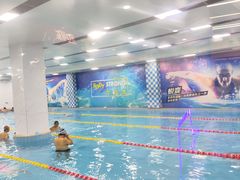 -宝德龙游泳健身