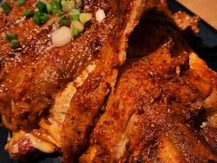 羊咩咩抱大腿-苦尽酒馆·川菜(鼓楼店)
