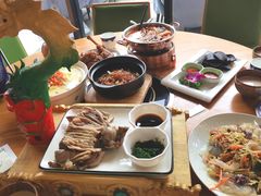 -娜仁图雅蒙古美食村(33小镇店)
