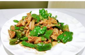 Stir-Fried Pork with Green Pepper