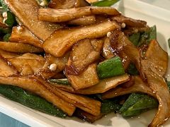 秋葵炒杏鲍菇-天厨妙香素食餐厅(清华店)