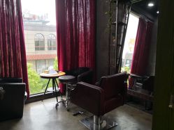 -In Style Hair Salon