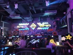 -UP嘻哈酒吧(粉巢店)