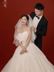 -樱花婚纱摄影