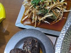 -三叔特色自贡菜(中海国际店)