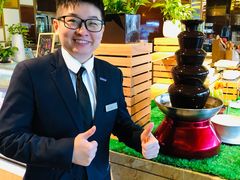 -大中华希尔顿酒店-念自助餐·嗨啤·小龙虾