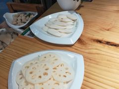 -小小河边鱼(天润城店)