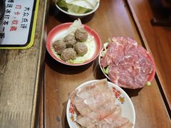 -沸炉重庆老火锅(军事博物馆店)