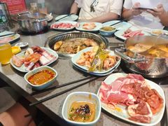 -金滏山烤肉·海鲜·火锅自助餐厅(襄阳万达店)