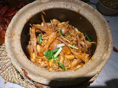 -巴厘龙虾·榜首油焖大虾(音乐学院·沿江酒馆店)