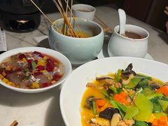-初蓉丨遇见新川菜(亲贤街荣耀店)