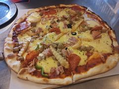 垃圾桶披萨-MI WU FACTORY米屋美食工厂餐厅(绿地店)
