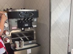 -DQ·蛋糕·冰淇淋(虹口龙之梦店)