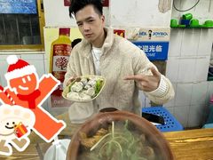 -雄伟美食(高沙中街店)