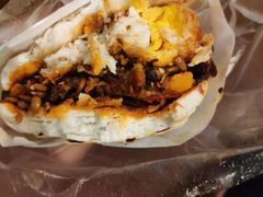 -清真马乐贝腊牛肉蛋黄菜夹馍(马蓉洒金桥店)