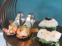 -La Mer Restaurant & Lounge