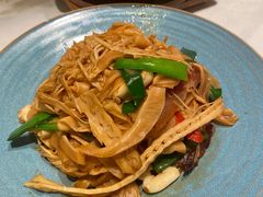 -鹿港小镇(霄云店)