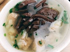 鸭血馄饨-鸡鸣汤包(广东路店)