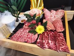 -铭牛烧肉·和牛海鲜自助(高新月牙湖店)