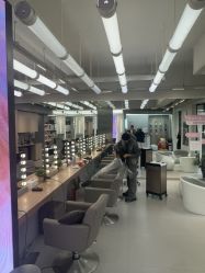 -Z.X HAIR SALON张新美业