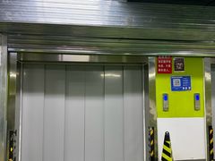 -上海影城-停车场