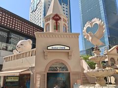 -中航城君尚购物中心