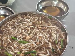 -正宗杨记普洱酸醋米线(总店)