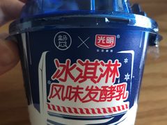 光明冰砖酸奶-盒马鲜生(189购物中心店)