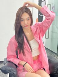 -AYO SALON